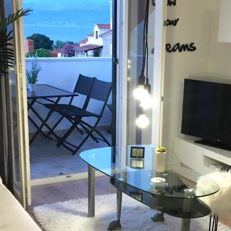 Apartment New Chic Supetar Bagian luar foto