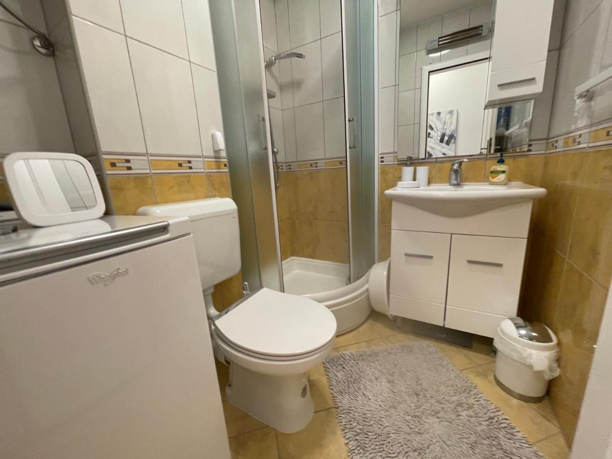 Apartment New Chic Supetar Bagian luar foto
