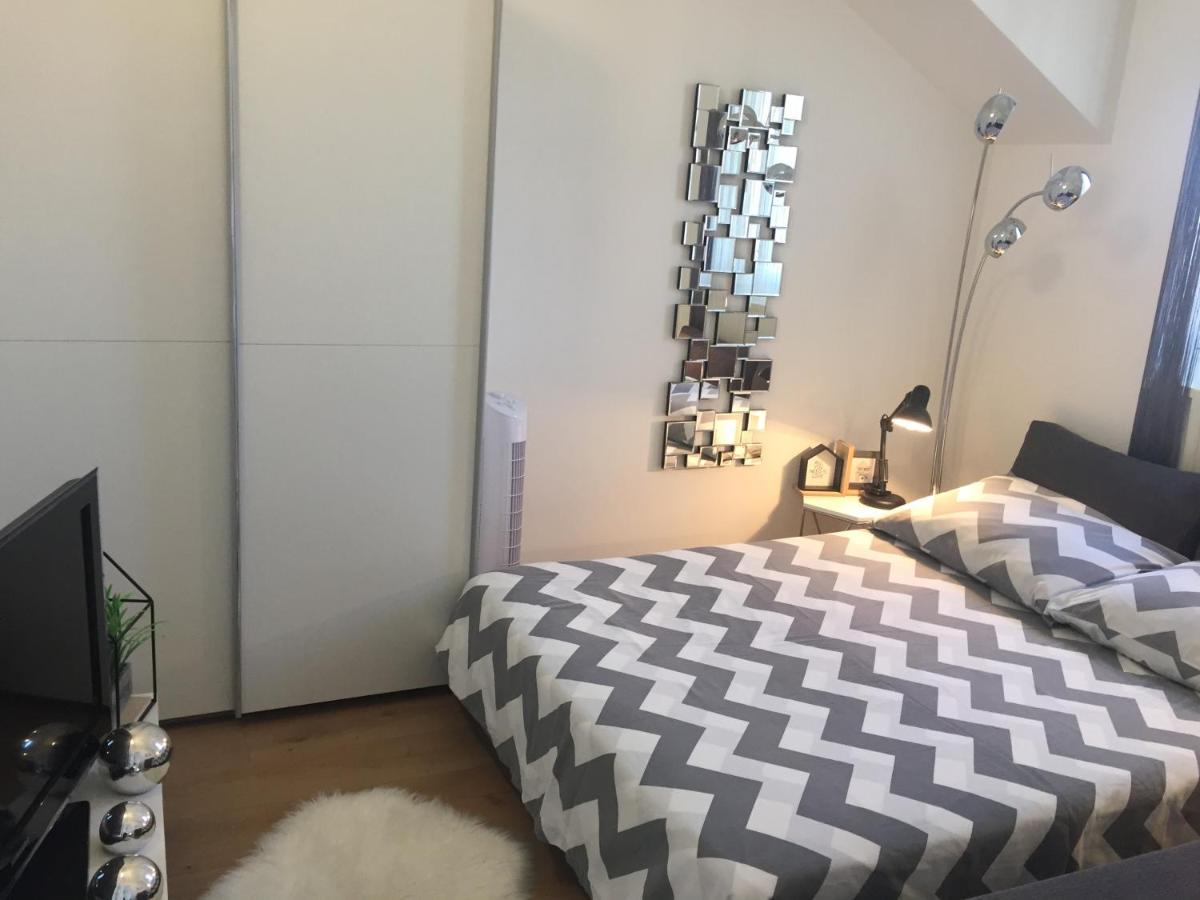 Apartment New Chic Supetar Bagian luar foto