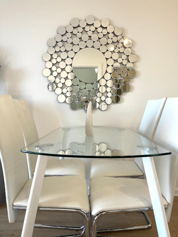 Apartment New Chic Supetar Bagian luar foto