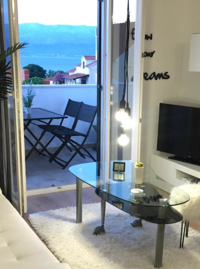 Apartment New Chic Supetar Bagian luar foto