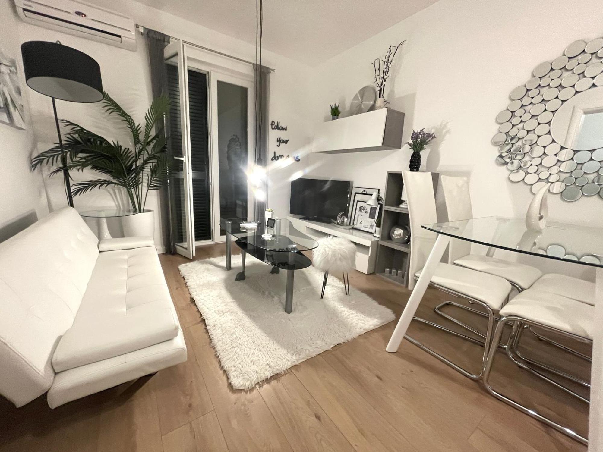 Apartment New Chic Supetar Bagian luar foto